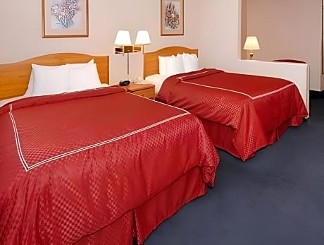 Queen Room with Two Queen Beds - Non-Smoking