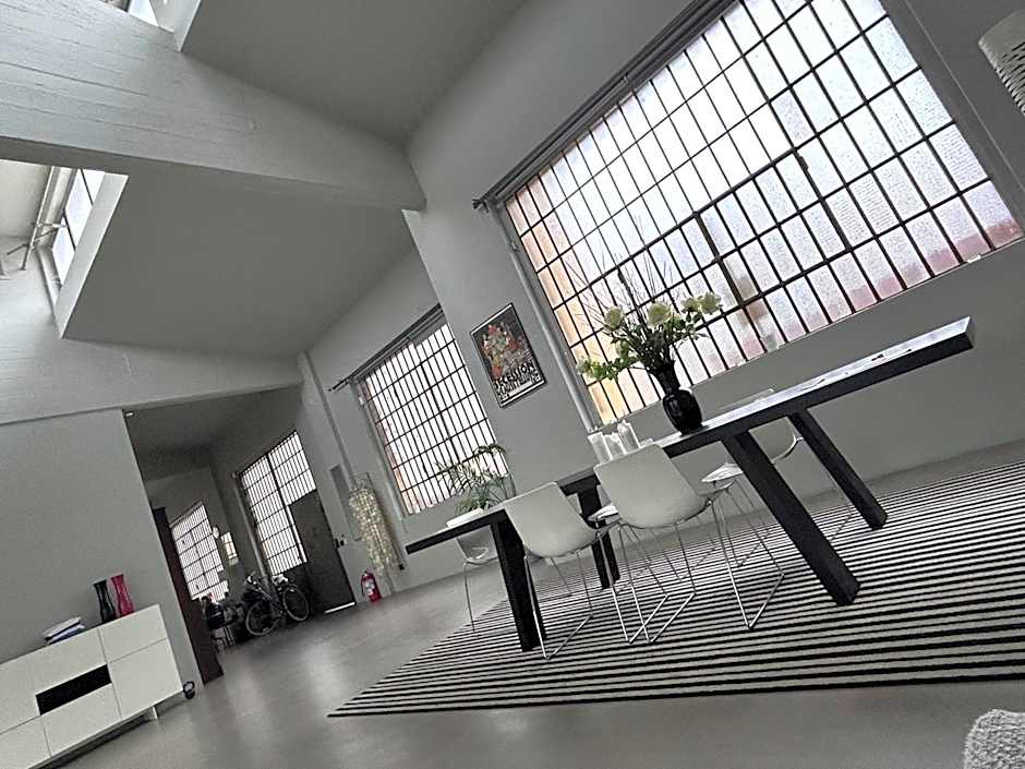 Loft Navigli With Private Garden