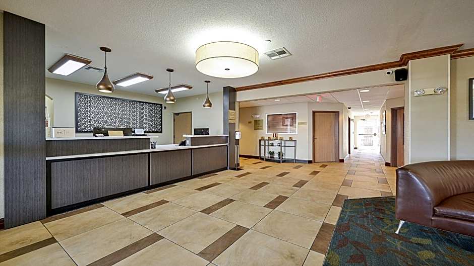 Candlewood Suites Tulsa