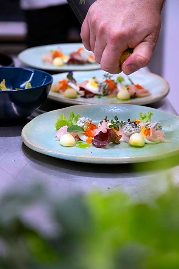 Hiša Linhart, Hotel & Restaurant