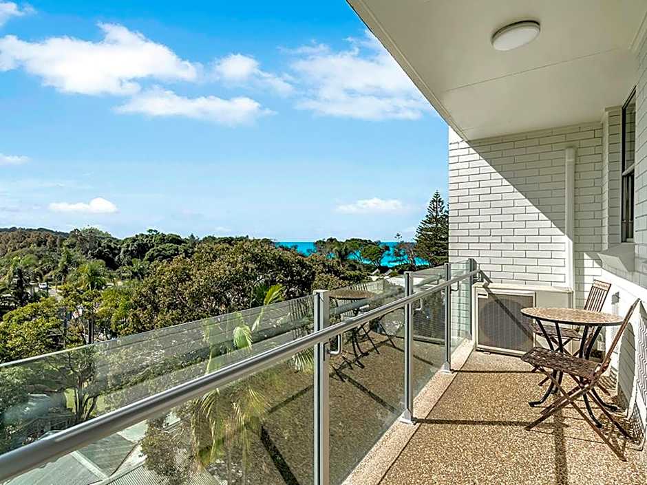 Tradewinds Apartments