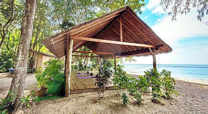 Koh Jum Beach Villas