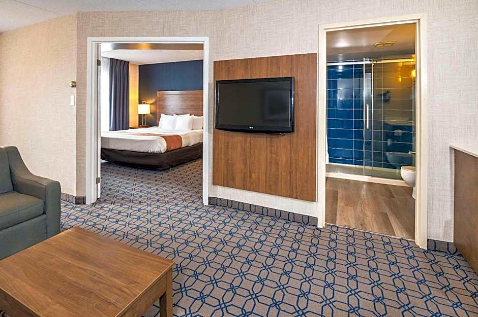 Quality Suites Whitby