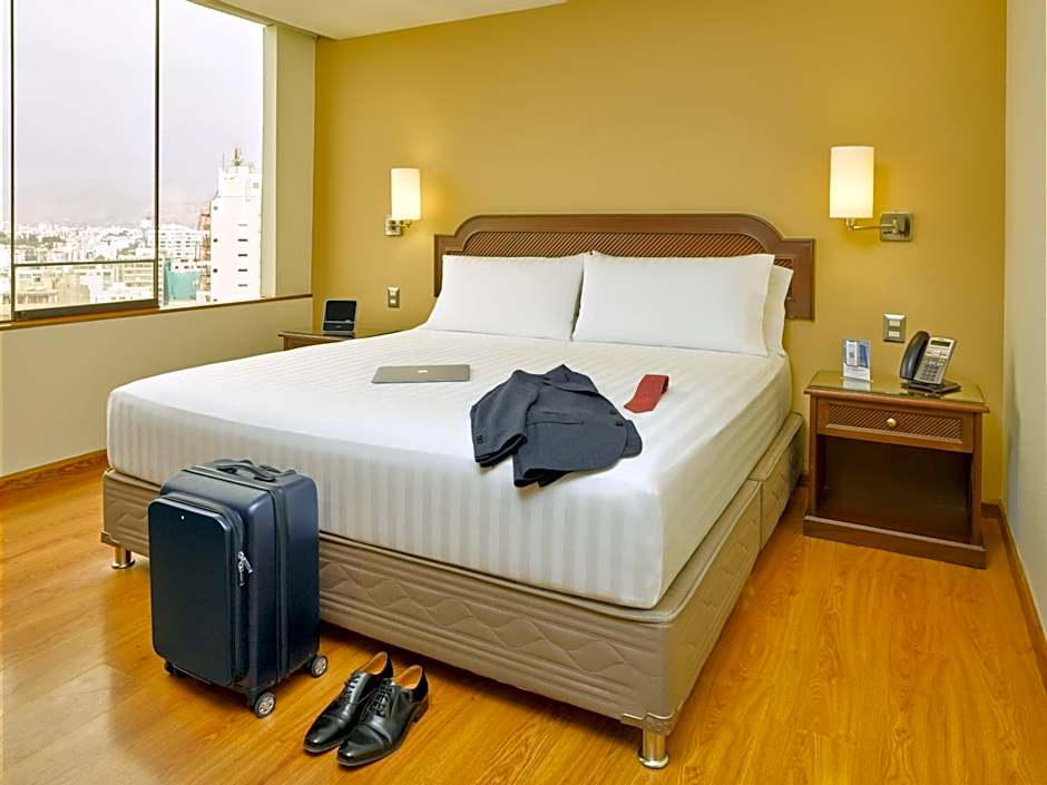 Hotel Estelar Miraflores