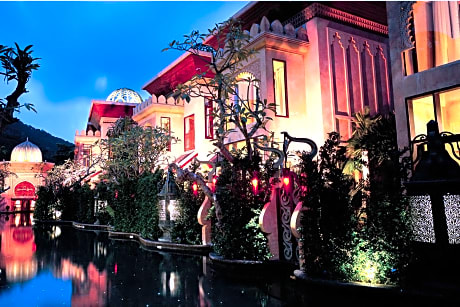 The Baray Villa by Sawasdee Village