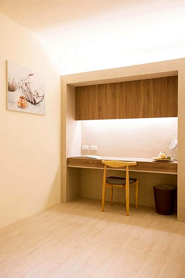 Traveller-Inn Zhongzheng Library