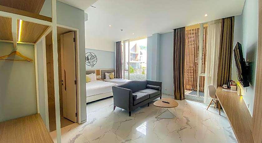 Facade Hotel by Azana