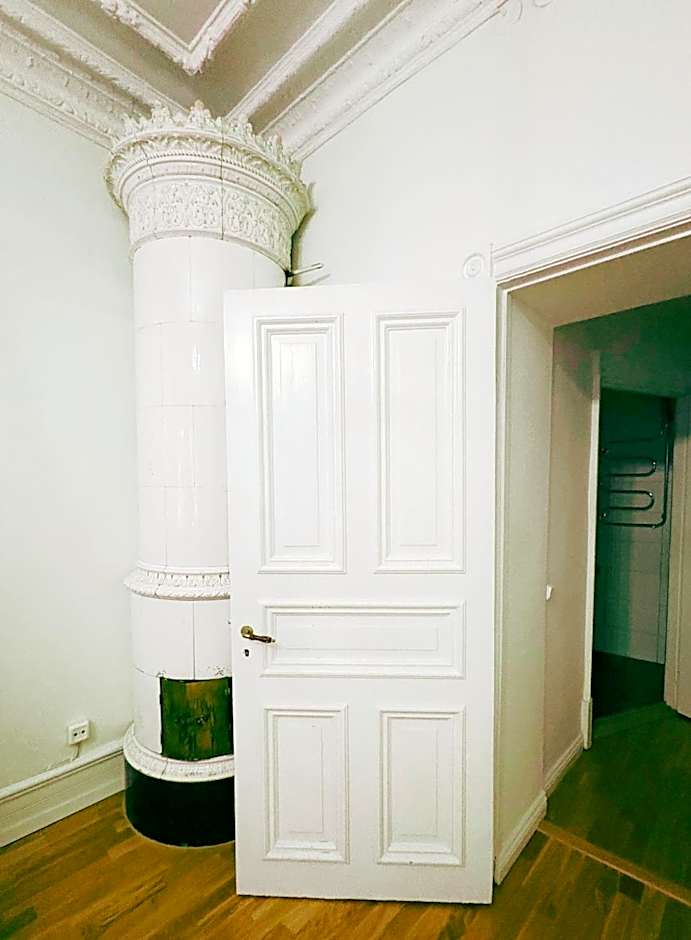 Hotel Lemonade
