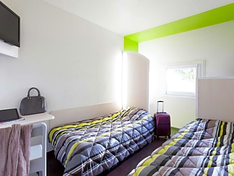 Twin Room with Shared Bathroom