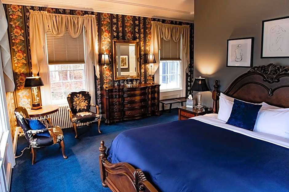 Inn at Taughannock Falls