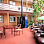 Budget Host Inn