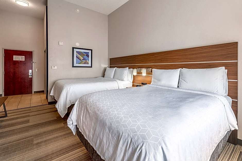 Holiday Inn Express & Suites Statesville By IHG