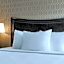Peacock Suites