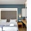 Golden Bay Boutique Hotel & Bungalows