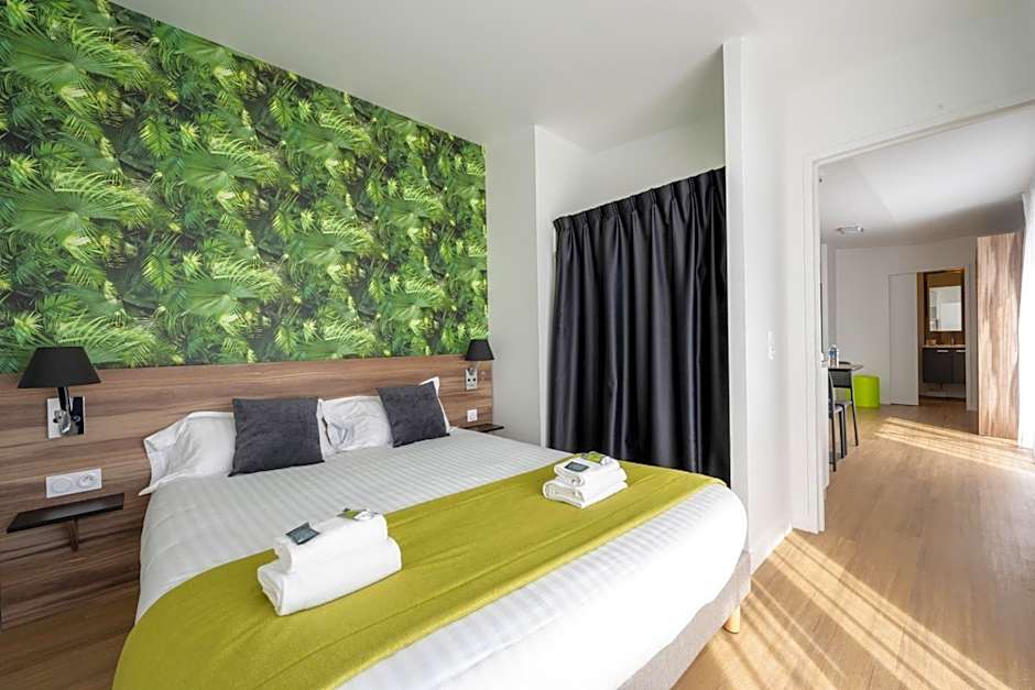ATHOME RESIDENCE ET SPA