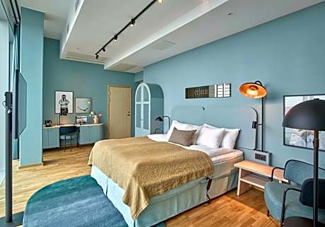 Junior Suite with City View