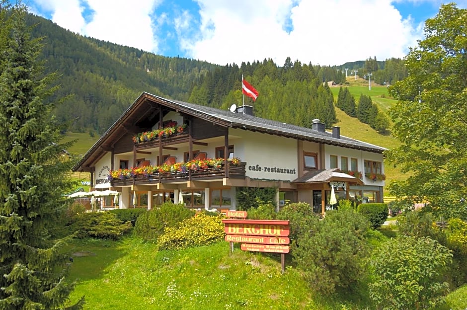 Schi- und Wanderhotel Berghof