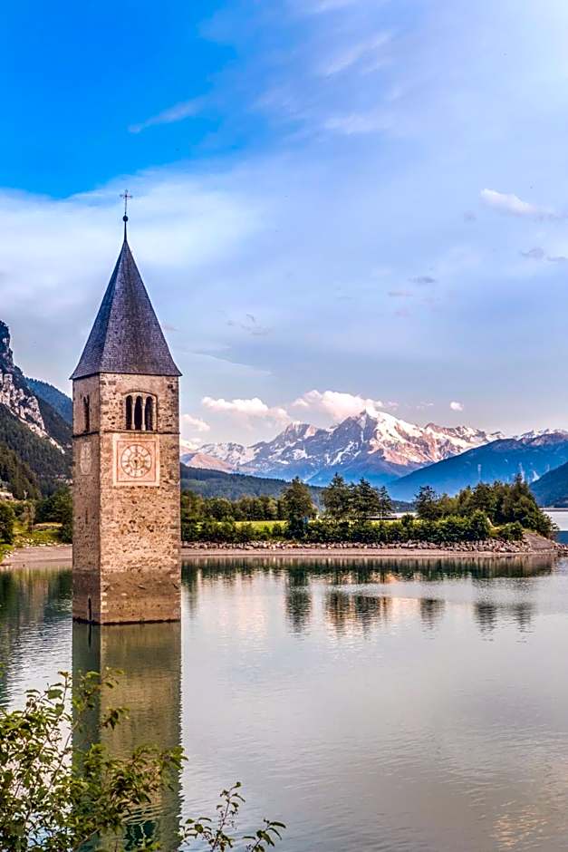Hotel Tyrol