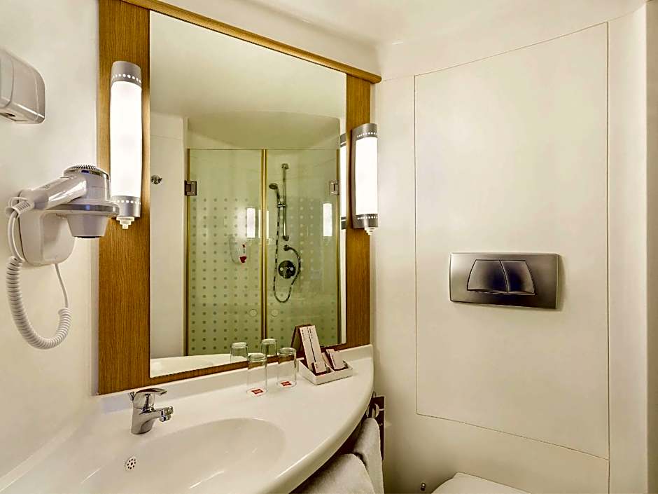 ibis Yogyakarta Adi Sucipto