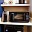 Holiday Inn Express & Suites Louisville Downtown By IHG