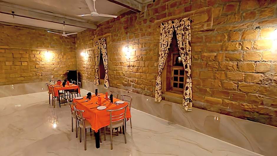 Seven Palms Luxury Camp