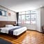 Zhiying Star Travel Collection Hotel (Zhujiang New Town Wuyangyu Subway Station)