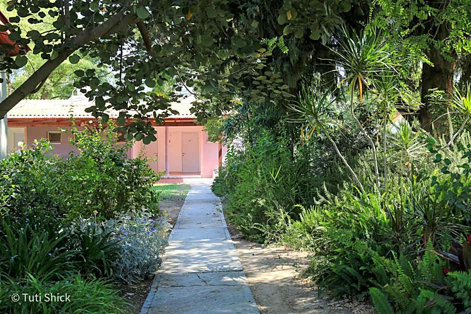 Mandara - Country Lodging