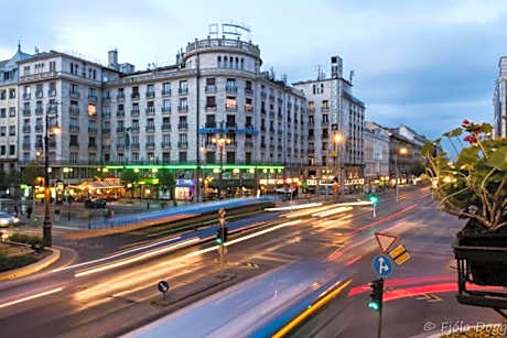 Bauhaus Astoria Hostel