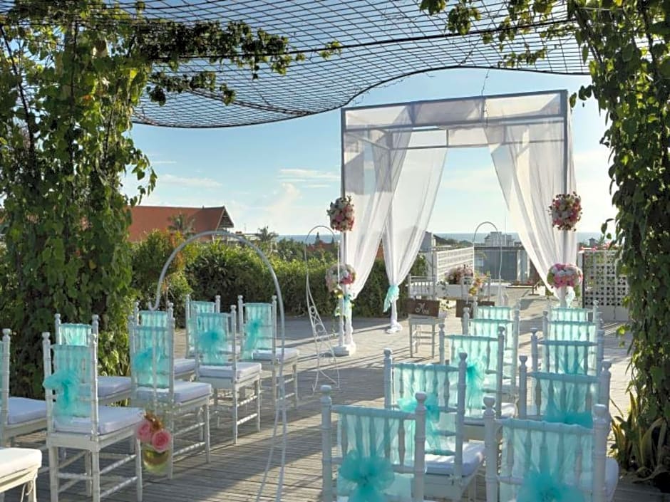 The Akmani Legian Hotel