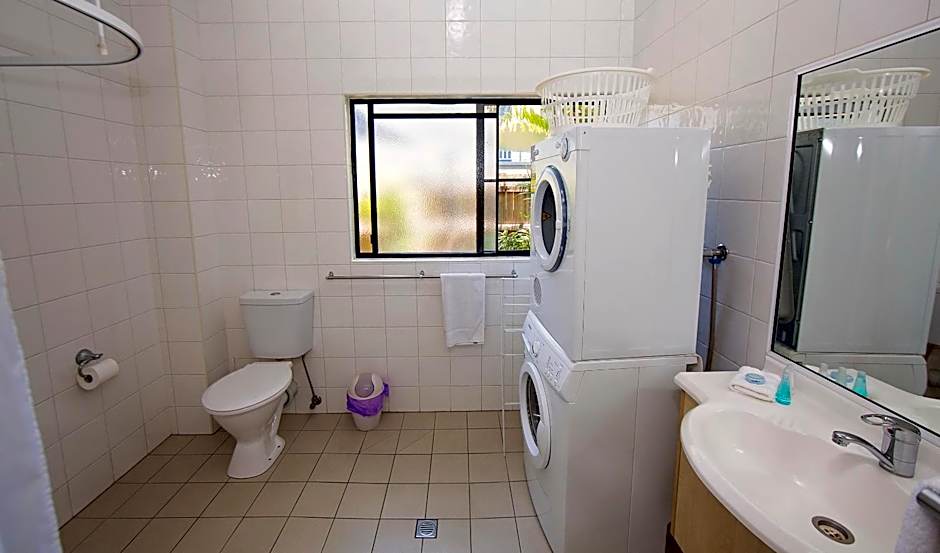 Apollo Jewel Beachfront Apartments