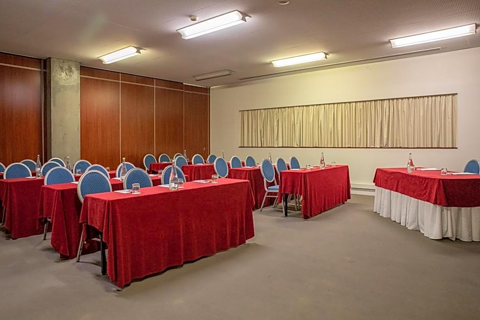 Vip Executive Arts Hotel