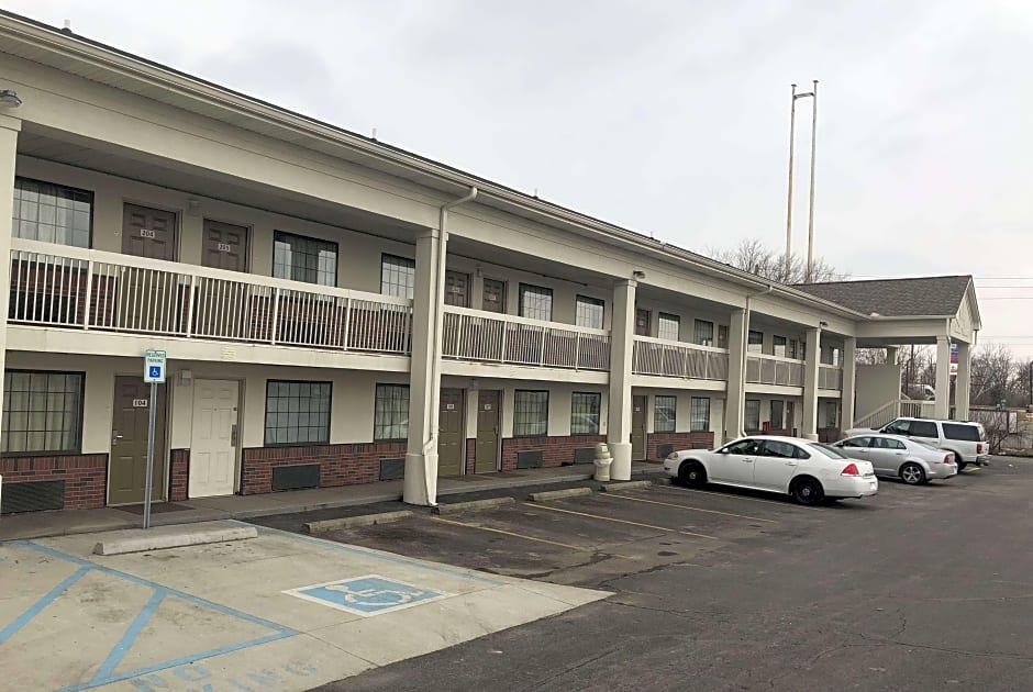 Days Inn by Wyndham Indianapolis South