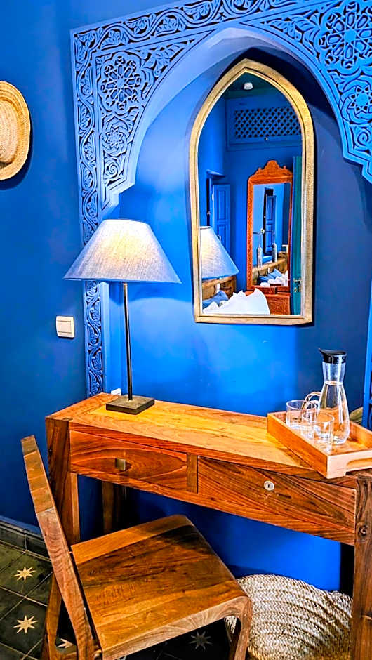 Riad Laly Tourisme Eclairé Le bijou de la medina