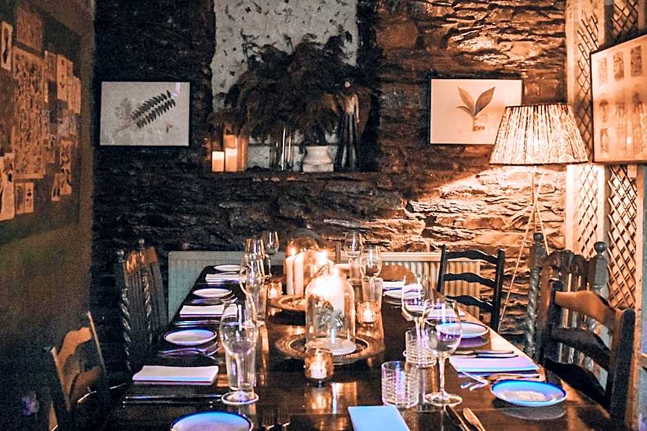 The Hare & Hounds Inn