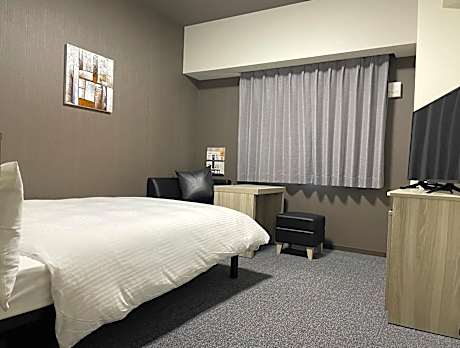 Double Room with Small Double Bed - Non-Smoking