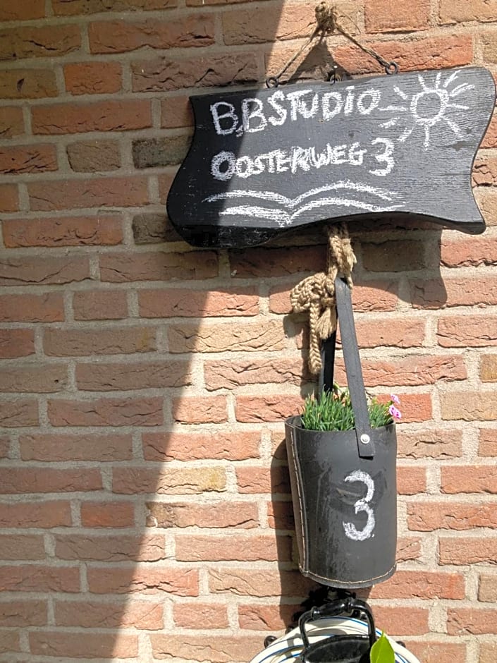 B&BOosterweg3 Studio - Free private parking