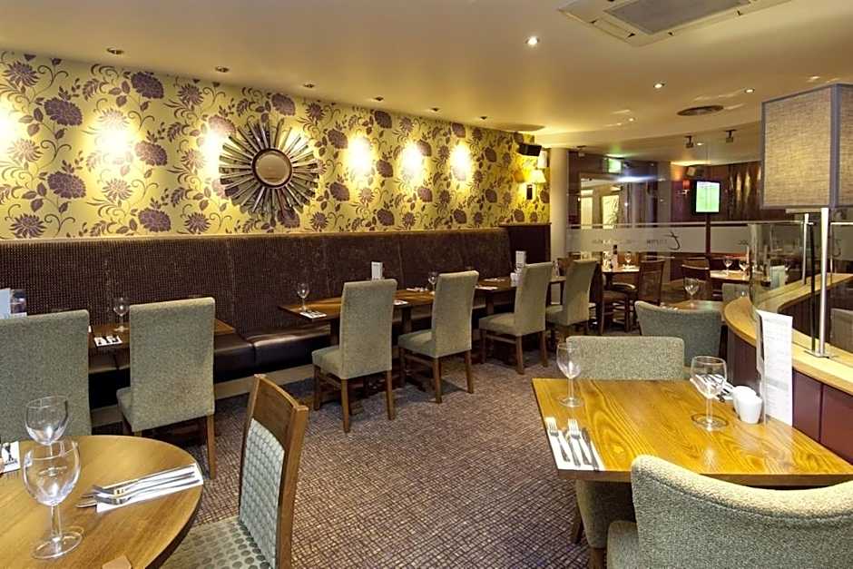 Premier Inn Sheffield City Centre (Angel Street)