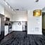 Spacious 4BR Luxury Condo Steps to French Quarter
