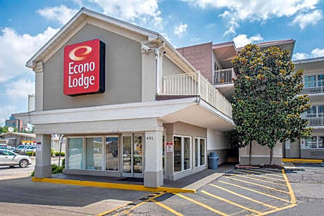 Econo Lodge Louisville Downtown