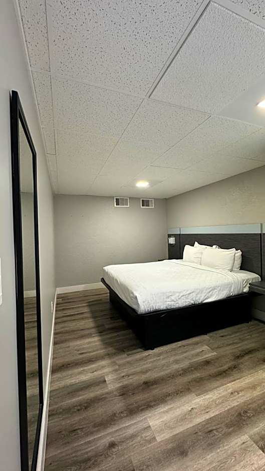Clarion Pointe Tampa-Brandon Near Fairgrounds and Casino