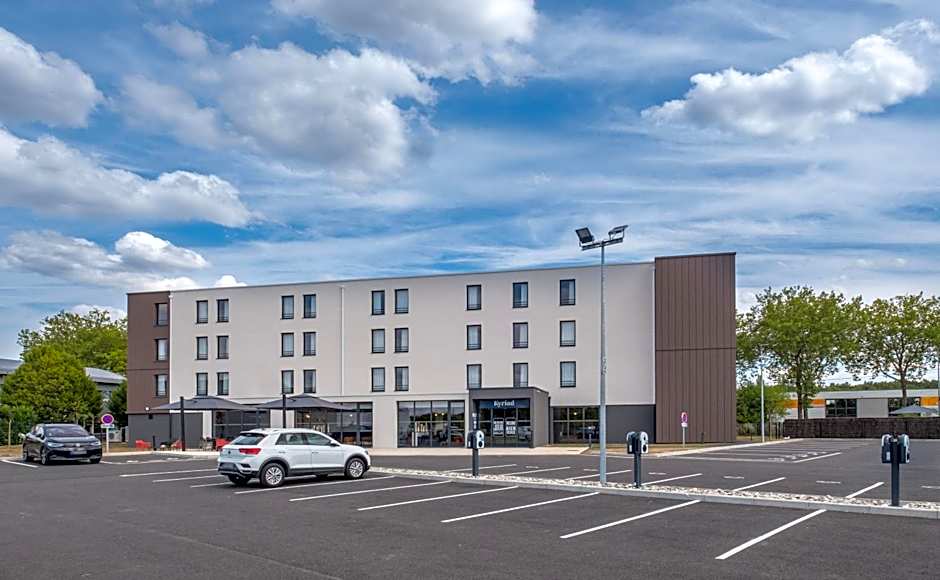 KYRIAD Tours Sud - Ballan Mire