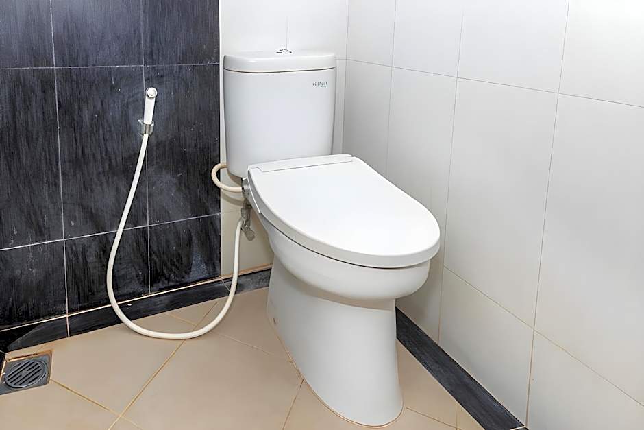 RedDoorz Plus @ Paal 2 Manado