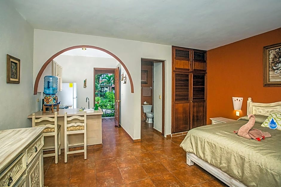 Hacienda San Miguel Hotel & Suites