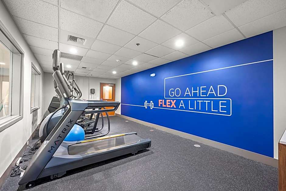 Holiday Inn Express Hotel & Suites Lincoln-Roseville Area By IHG