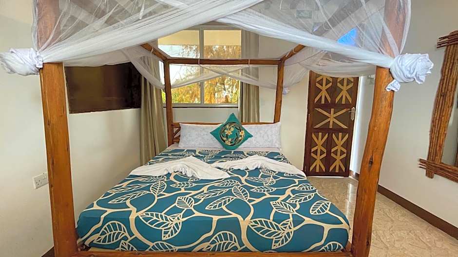 Aquarium Beach House