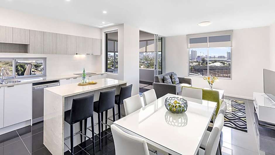 Oaks Brisbane Woolloongabba Suites
