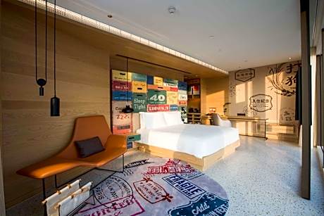 Indigo Premier King Room with Park View