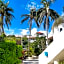 Pelicano Inn Playa del Carmen - Beachfront Hotel