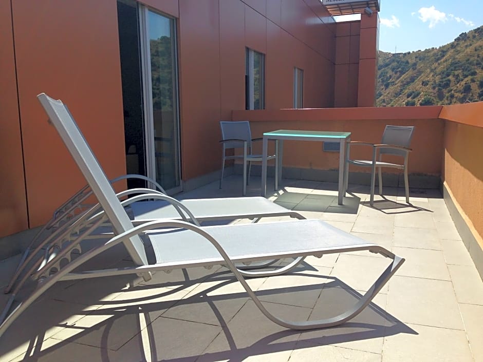 Hotel Macia Real De La Alhambra Granada Rates From Eur42