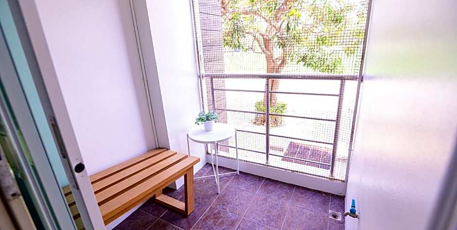Creston Grand Hotel Suphan Buri